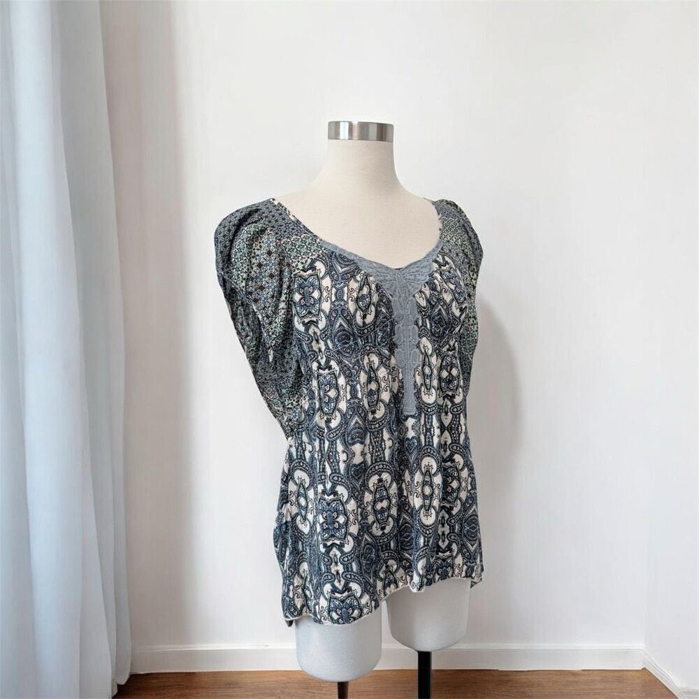 Unity World Blue Patterned Paisley Peasant Blouse Top Lace Geo Crochet Medium